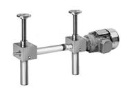 螺桿升降機-<a target='_blank' title='海洋傳動螺旋升降機,升降機-海洋傳動螺旋升降機應(yīng)用于雷達(dá)車四腿調(diào)平系統(tǒng) ' href='/zixun/20160725083101.html'>螺旋升降機</a>